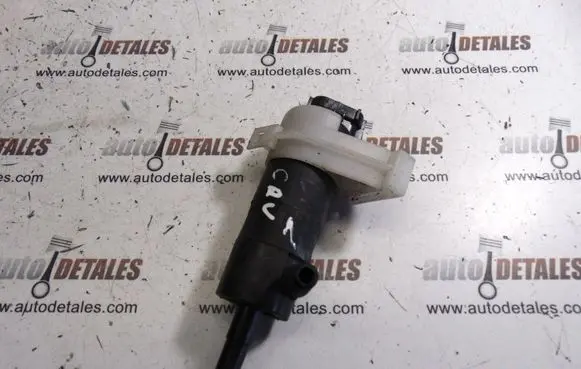Honda CR-V Windscreen/windshield washer pump