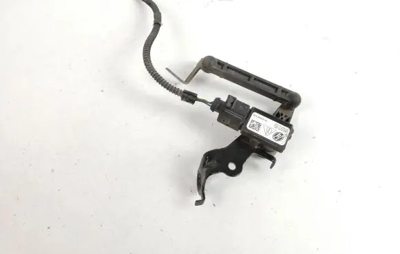 Porsche Taycan 9J1 Headlight/headlamp level sensor 9J1616214