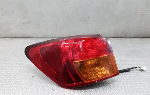 Lexus IS 220D-250-350 Rear/tail lights