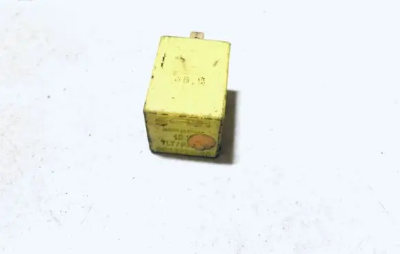 Peugeot 406 Other relay 9622721880