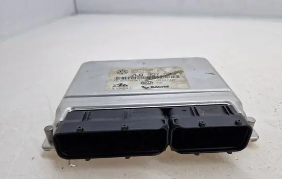 Volkswagen Touareg I Other control units/modules 7L0907553F 5DG00907303