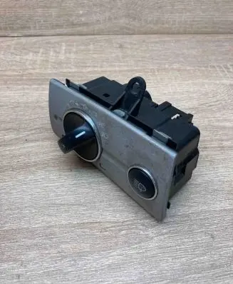 Mercedes-Benz E W211 Light switch 2115450104 04056003