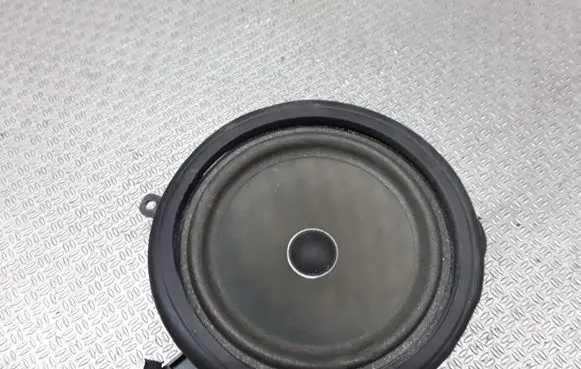 Audi A3 S3 A3 Sportback 8P Front door speaker 8P0035411B