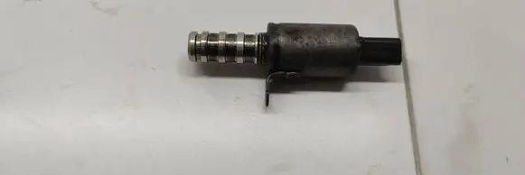 Peugeot 308 Camshaft vanos timing valve 9825813780