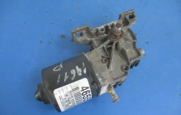 Fiat Panda 141 Front wiper linkage and motor