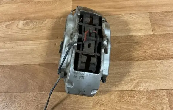 Porsche Cayenne (9PA) Front brake caliper 207669912