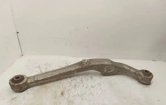 Nissan Qashqai+2 Rear control arm