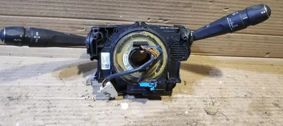 Fog light switch
