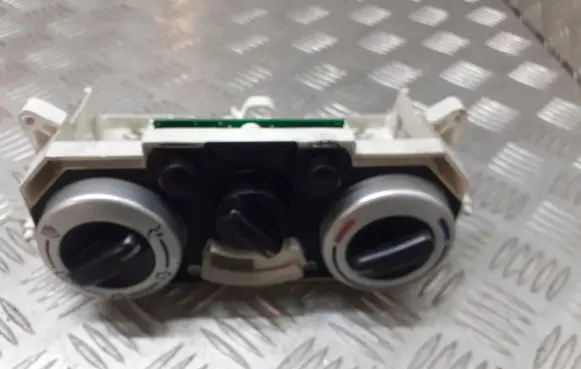 Suzuki Liana Interior fan control switch 74400-54G