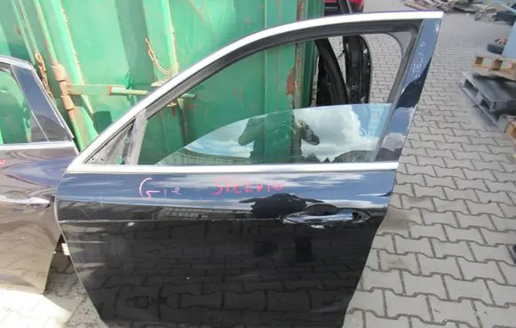 Alfa Romeo Stelvio Front door