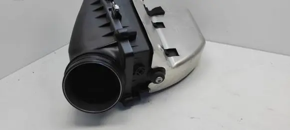 Audi RS4 Air filter box 8T0133105 8T0133835B