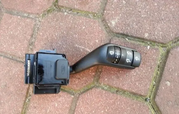 Ford Focus C-MAX Fog light switch 