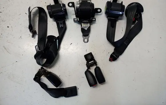 Hyundai ix35 Seat belt trim 89820-2Y200