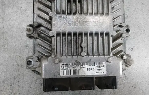 Ford Focus Engine control unit/module ECU 6M51-12A650-XB