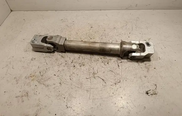 Mercedes-Benz CLA C117 X117 W117 Steering column universal joint A2464600509