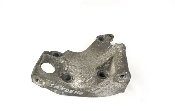 Dacia Sandero Engine mounting bracket 7700864088