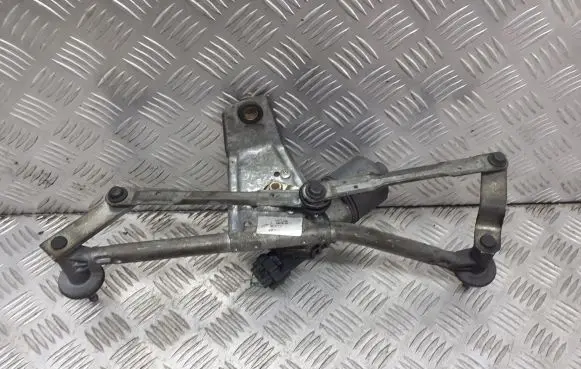 Peugeot 206 CC Front wiper linkage 