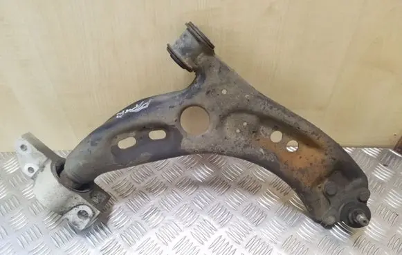 Volkswagen Eos Front lower control arm/wishbone