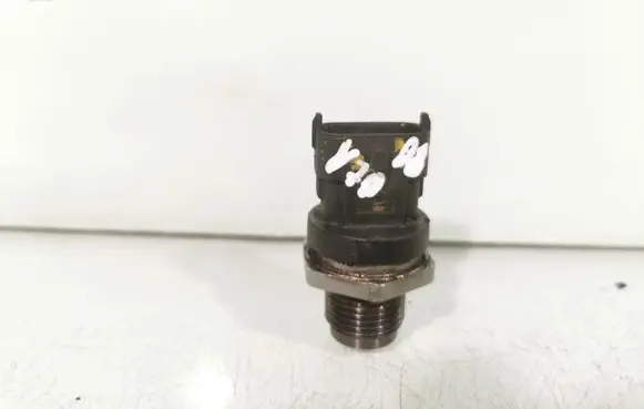 Fuel pressure sensor