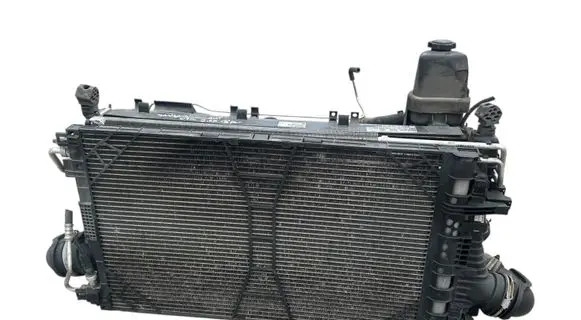 Opel Insignia A Radiator set P8660004 13223019 00341830