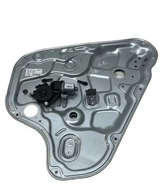 Rear door manual window regulator