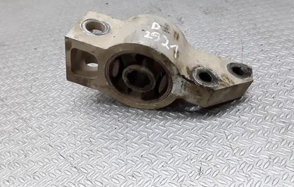 Volkswagen Touran I Front wishbone bush 