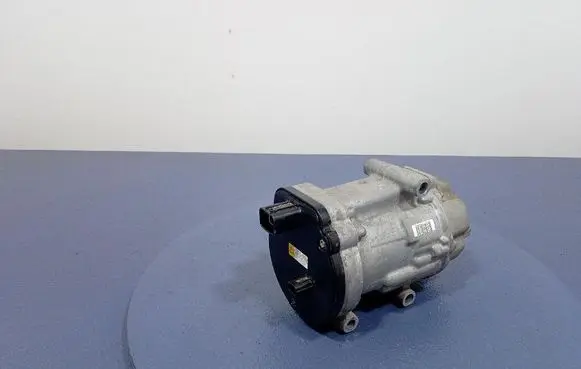 Toyota Camry Air conditioning (A/C) compressor (pump) 042400-1101