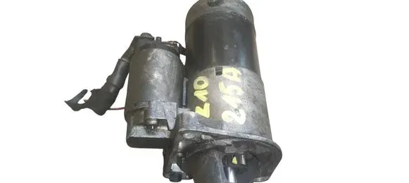 Opel Zafira B Starter motor 55353857 M001T30071