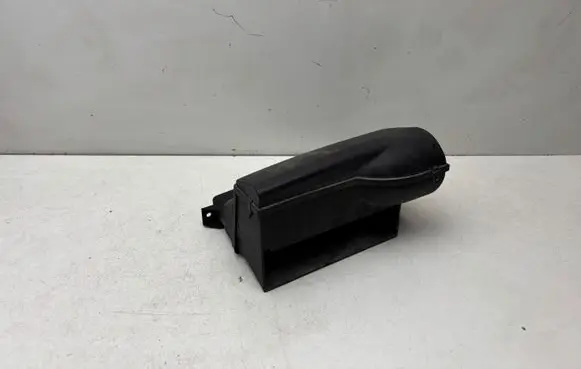 Volkswagen Jetta V Air intake duct part 1K0805962A 1K0805971C