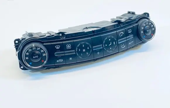 Mercedes-Benz E W211 Climate control unit A2118300385 2118300385