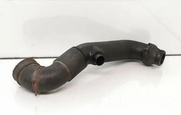 Volkswagen Transporter - Caravelle T5 Intercooler hose/pipe 7H0129615D