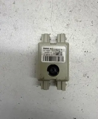 BMW 7 F01 F02 F03 F04 Aerial antenna amplifier 9118261