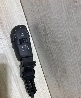 Peugeot 2008 II Cruise control stalk 98133623ZD