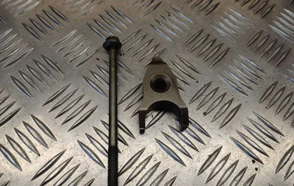 Fuel Injector clamp holder
