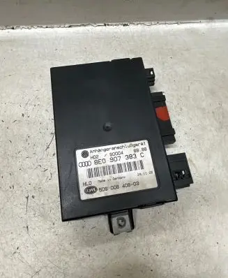 Volkswagen Touran I Tow bar trailer control unit/module 8E0907383C 5DS00840803