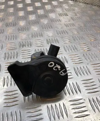 Mercedes-Benz E W212 Horn signal A0065428020
