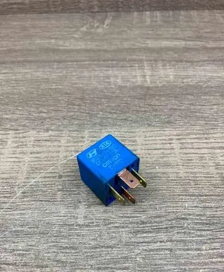 Hyundai Getz Other relay 952303A400 DC12V30A