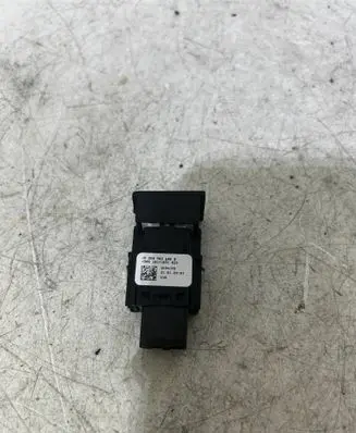 Skoda Octavia Mk3 (5E) Seat heating switch 5E0963106B 10141831