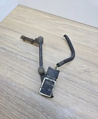 Volvo V70 Rear air suspension level height sensor 6G9N5A955CC 20070906