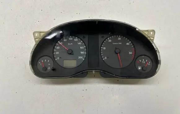 Seat Alhambra (Mk1) Speedometer (instrument cluster) 7M0920801J 96VW10849GJ