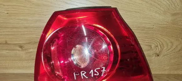 Volkswagen Golf V Rear/tail lights 028490202