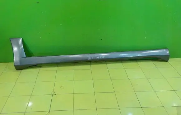 Mitsubishi Outlander Side skirt front trim 