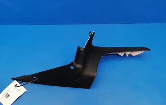 BMW 5 GT F07 (D)pillar trim (top) 9137202