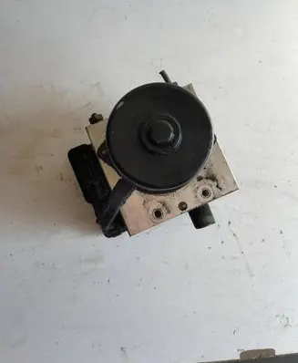 Jeep Grand Cherokee (WJ) ABS Pump P52128205AE 10051181864
