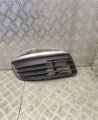 Volkswagen Jetta V Front grill 1K0853666F