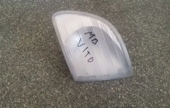 Mercedes-Benz Vito Viano W638 Front indicator light