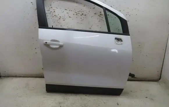 Opel Mokka Front door