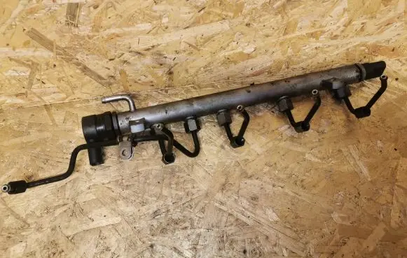 Mercedes-Benz B W245 Fuel main line pipe A6400701295 10262505