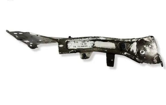 Audi A4 S4 B9 Fender mounting bracket 8W0821136C