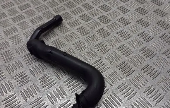 Chrysler PT Cruiser Breather hose/pipe A6640160381